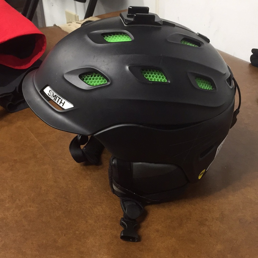 SMITH vantage MIPS ski helmet